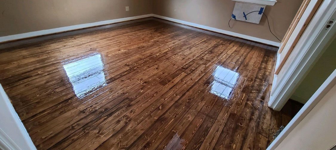 An image showing how well we resurface hardwood floors in the Costa Mesa area.